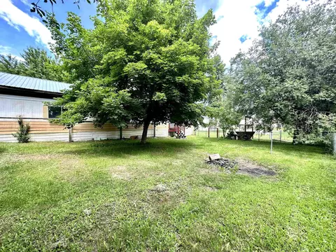 809 Houghton St, Ione, WA 99139