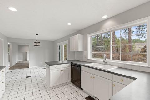 5111 E Russell Rd, Colbert, WA 99005 photo 11