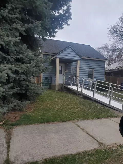 527 E Gordon Ave, Spokane, WA 99207 photo 1