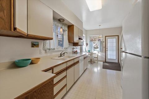 47 E 28th Ave, Spokane, WA 99203 photo 8