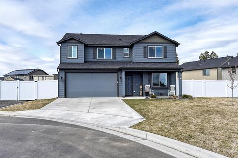 8618 W Pirates Ct, Spokane, WA 99224