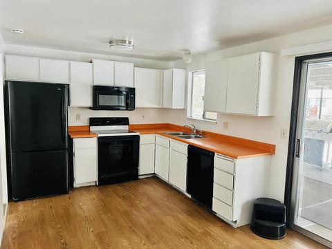 4025 E 9th Ave, Spokane, WA 99202 photo 8
