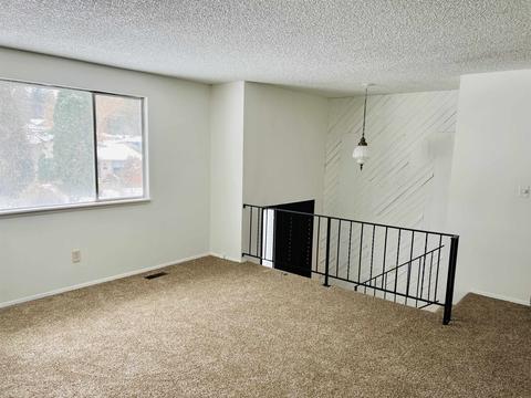 4025 E 9th Ave, Spokane, WA 99202 photo 4
