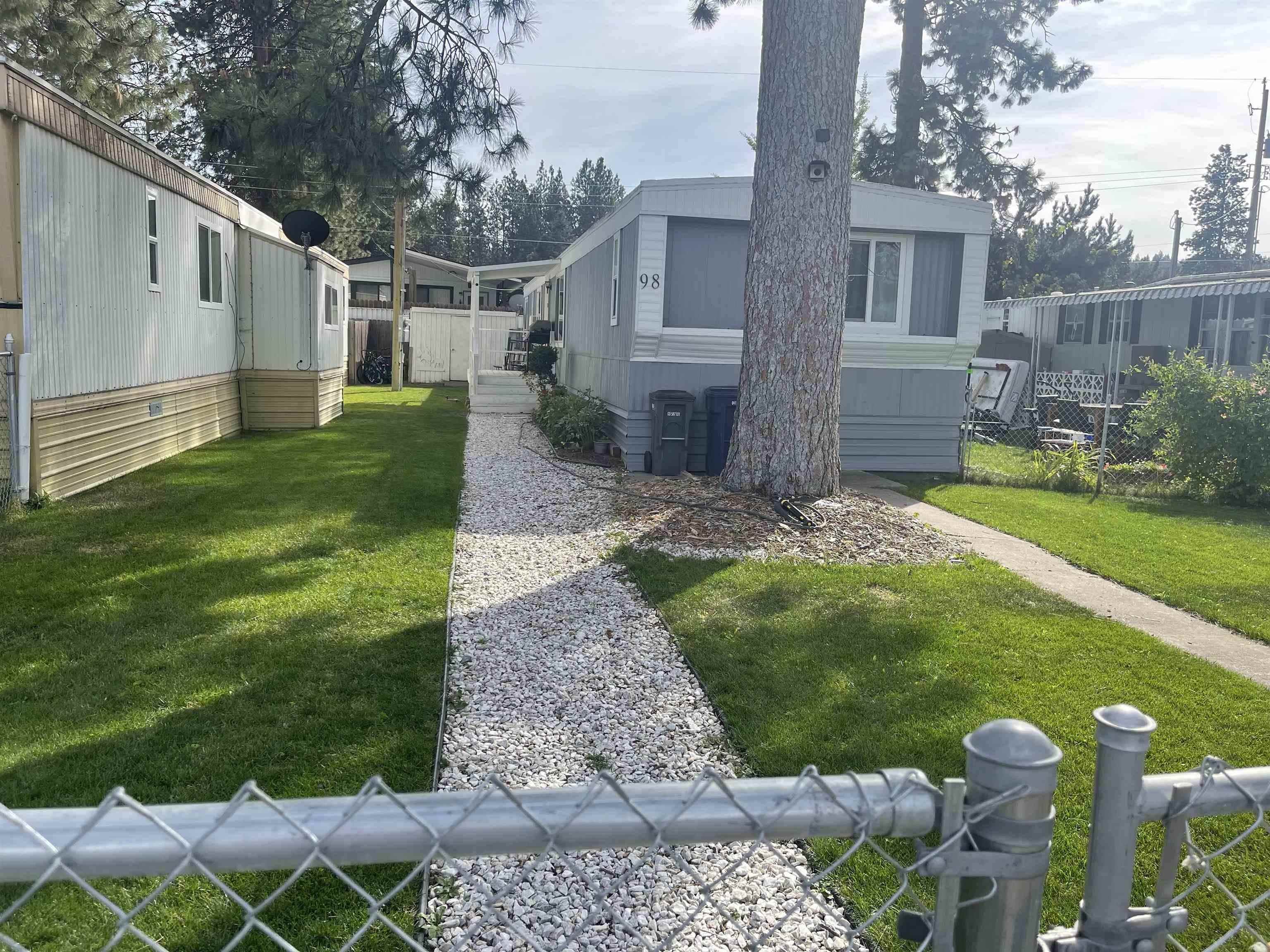 9518 E 4th Ave Unit 98  