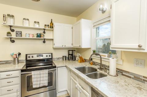 321 E Hoffman Ave, Spokane, WA 99207 photo 8