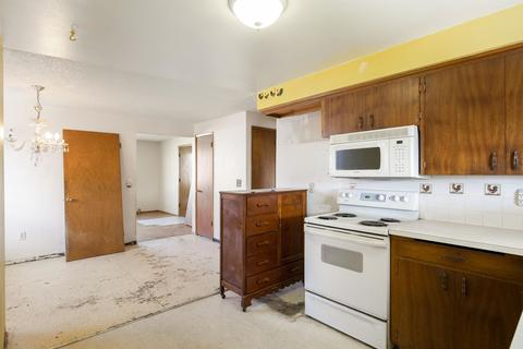 1624 E Longfellow Ave, Spokane, WA 99207 photo 9