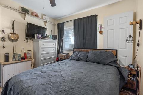 824 E Walton Ave, Spokane, WA 99207 photo 15