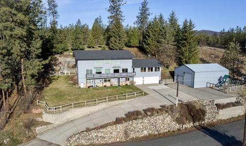 24013 N Westlake Dr, Nine Mile Falls, WA 99026