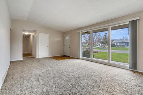 11817 E 36th Ave, Spokane, WA 99206 photo 4