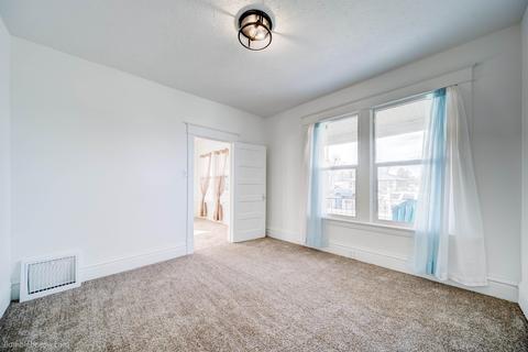 2512 Everett Ave, Spokane, WA 99207 photo 8