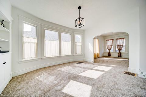 2512 Everett Ave, Spokane, WA 99207 photo 5