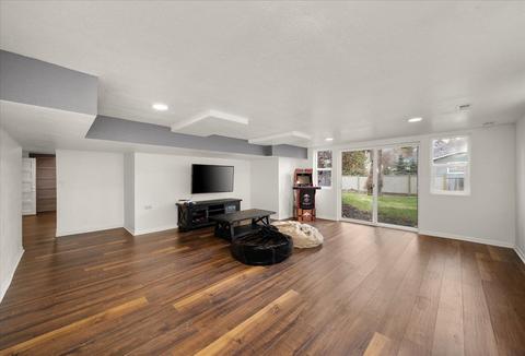 703 E 27th Ave, Spokane, WA 99203 photo 32