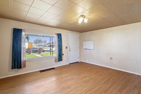 1230 E Longfellow Ave, Spokane, WA 99207 photo 9