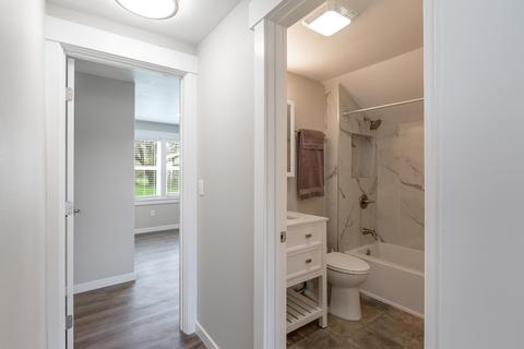 1718 E 9th Ave, Spokane, WA 99202 photo 13