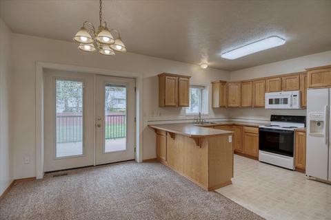 4011 E 34th Ave, Spokane, WA 99223 photo 8