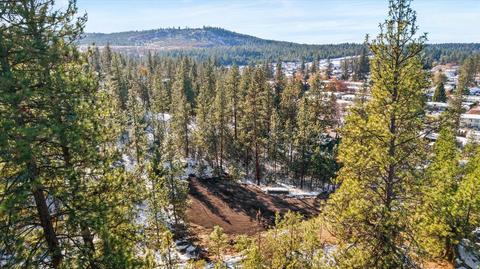 811 S Center Dr, Spokane Valley, WA 99212
