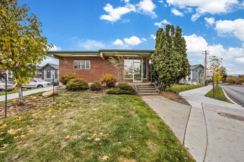 Exterior - 920 E Wolverton Ct, Spokane, WA 99207 photo 1 of 5