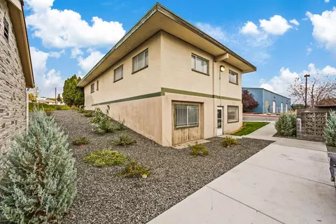 Exterior - 920 E Wolverton Ct, Spokane, WA 99207 photo 5 of 5