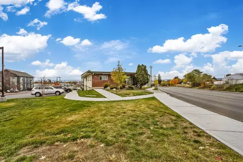 920 E Wolverton Ct, Spokane, WA 99207