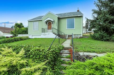 1230 1st St, Cheney, WA 99004