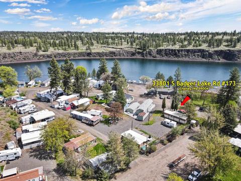 33801 S Badger Lake Rd #713, Cheney, WA 99004