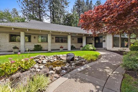 1224 E Rockwood Pines Blvd, Spokane, WA 99203