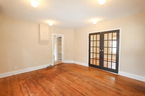 1217 E 33rd Ave, Spokane, WA 99203 photo 6