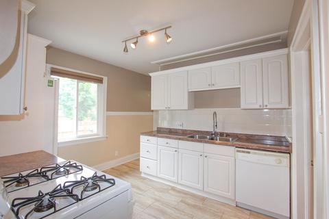 1217 E 33rd Ave, Spokane, WA 99203 photo 12