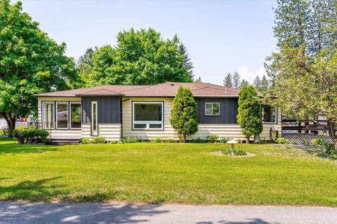 222 S High St, Deer Park, WA 99006