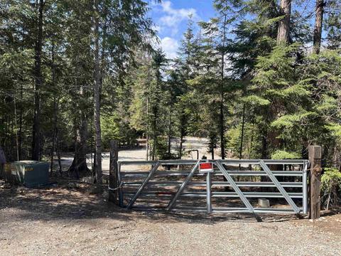 1072 Fir Dr, Cusick, WA 99119