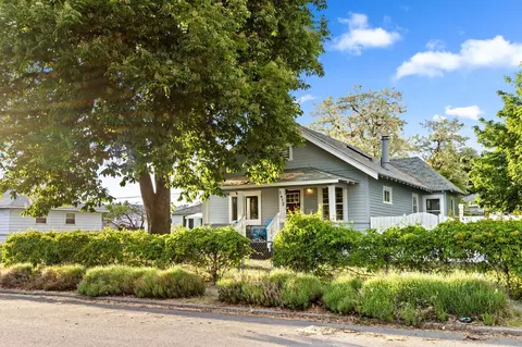 1613 E Gordon Ave, Spokane, WA 99207