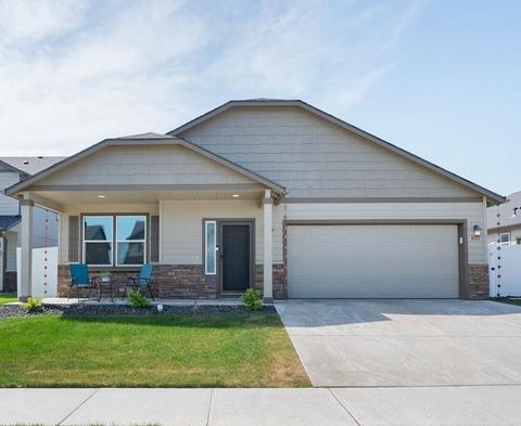 8511 W Pirates Ct, Spokane, WA 99224
