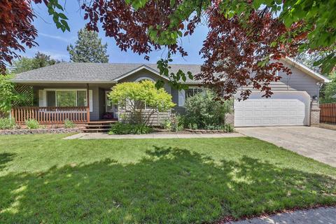 7212 N Old Fort Ct, Spokane, WA 99208