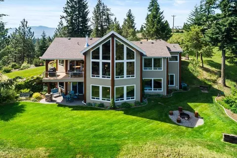 10211 N Genevieve Ln, Newman Lake, WA 99025