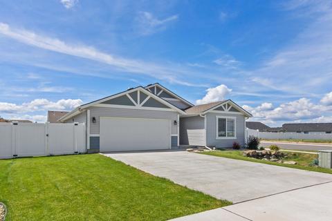 204 S Country Club Dr, Deer Park, WA 99006