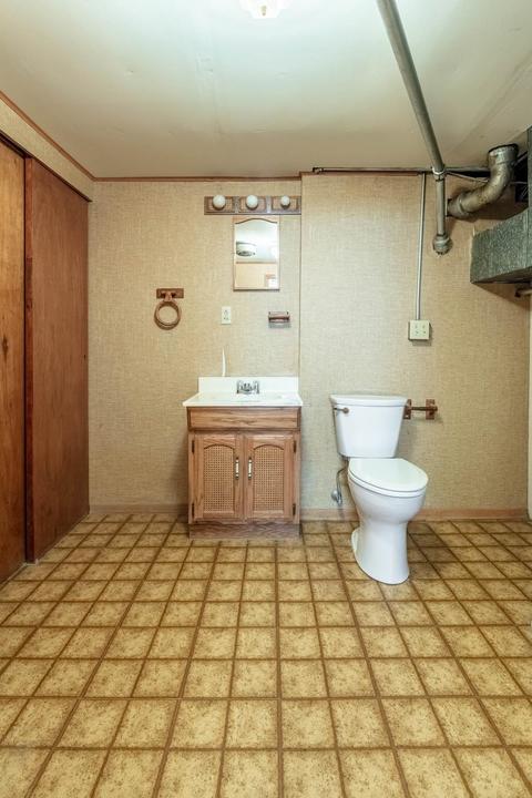 936 E 37th Ave, Spokane, WA 99203 photo 17