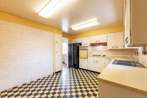 936 E 37th Ave, Spokane, WA 99203 photo 5