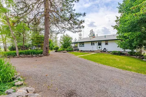 22573 W Charles Rd, Nine Mile Falls, WA 99026