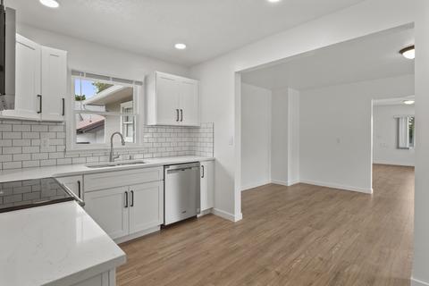 21 E Walton Ave, Spokane, WA 99207 photo 15