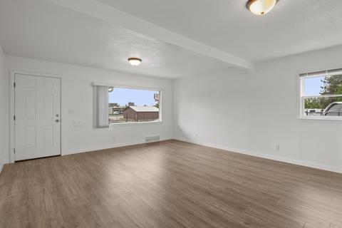 21 E Walton Ave, Spokane, WA 99207 photo 8
