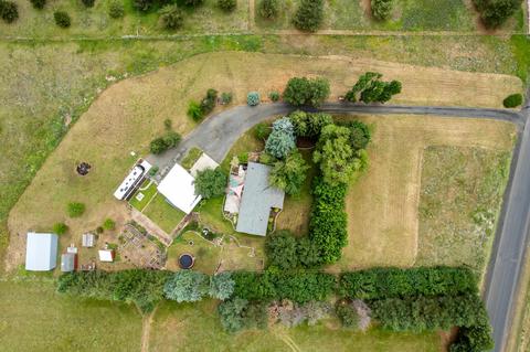 15807 S Keeney Rd, Spokane, WA 99224