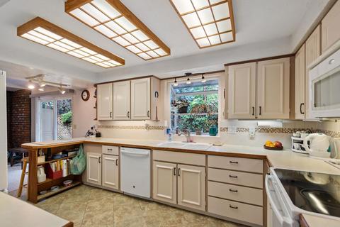 727 E Glencrest Dr, Spokane, WA 99208 photo 8