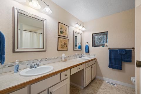 727 E Glencrest Dr, Spokane, WA 99208 photo 16