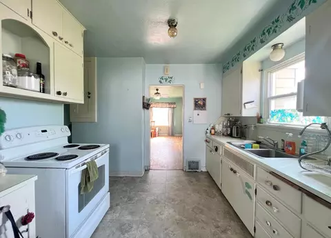 2207 E Hoffman Ave, Spokane, WA 99207 photo 14