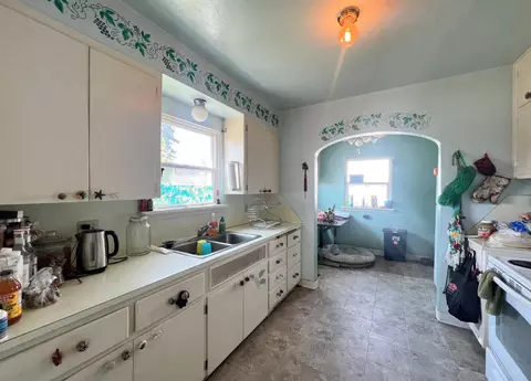 2207 E Hoffman Ave, Spokane, WA 99207 photo 11