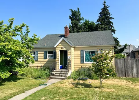 2207 E Hoffman Ave, Spokane, WA 99207 photo 2