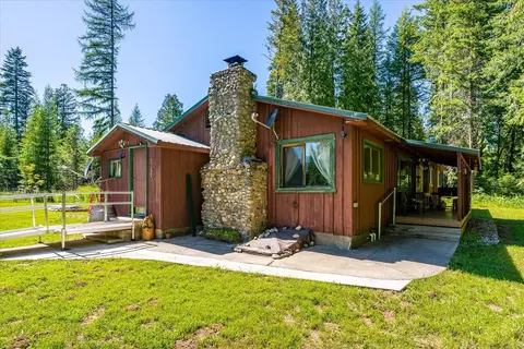 571 Clark Rd, Newport, WA 99156