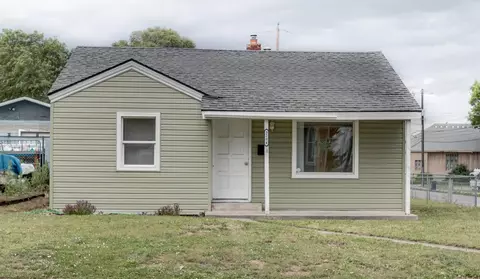 3204 N Lacey St, Spokane, WA 99207