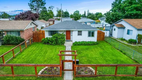 1310 E Sanson Ave, Spokane, WA 99207 photo 32