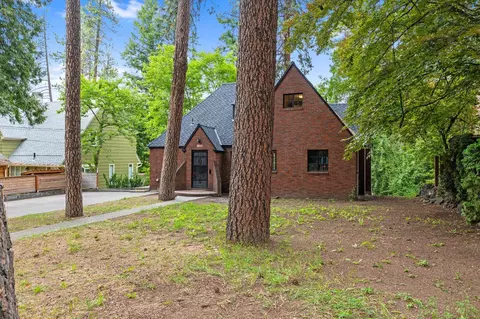 1221 E 20th Ave, Spokane, WA 99203 photo 4